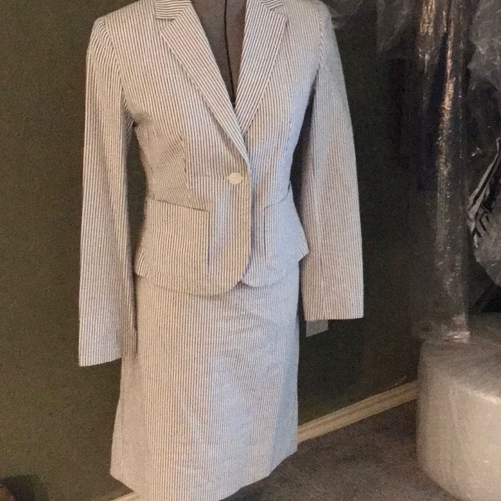 Four piece cotton seersucker suit